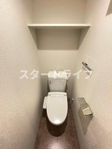 大阪市淀川区東三国２丁目の賃貸マンションのトイレ