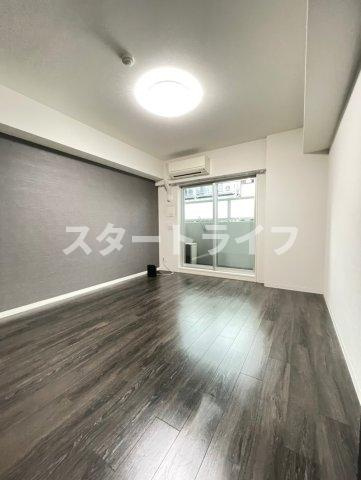 大阪市淀川区東三国２丁目の賃貸マンションの居間・リビング