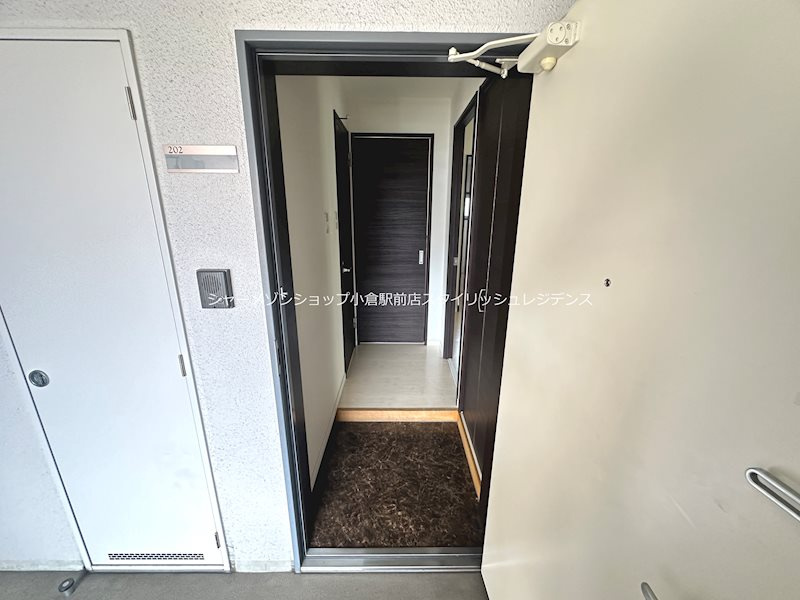 PIAGETの玄関