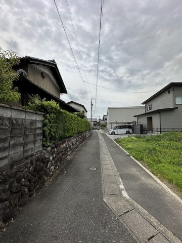 土地　曽我屋の前面道路含む現地写真