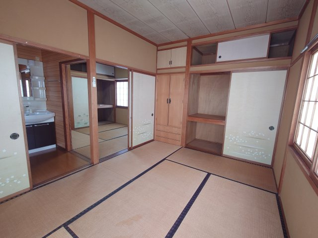 魚津市仏田貸家の和室