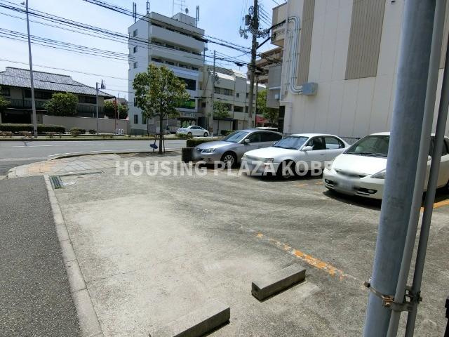 フェニックス月見山の駐車場|現在空きなし