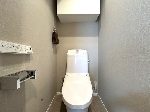 都会の疲れを吹き飛ばすルーフバルコニーでの癒し時間☆広すぎちゃってどうしよう♪井土ヶ谷の空を独り占め☆な【ライオンズプラザ井土ヶ谷壱番館】のトイレ|シンプルで使いやすいトイレです