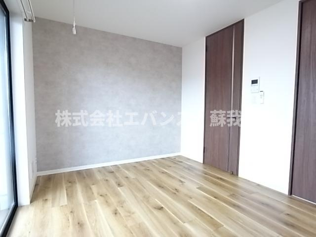 【寝室】 | ルミエールビル | 開放的な寝室です