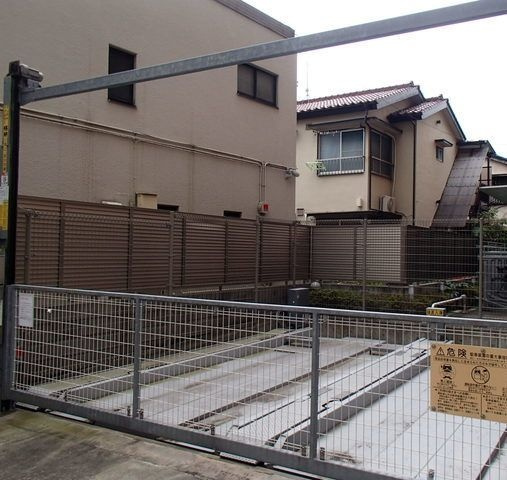ベル ドミール 目黒の駐車場