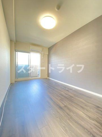 大阪市淀川区東三国２丁目の賃貸マンションの寝室