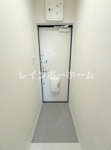 ルナモンド北松戸の玄関|明るい玄関です