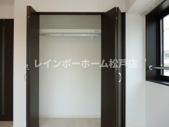 仲介手数料（賃料の1.10ヵ月）の50％OFF対象物件！の収納