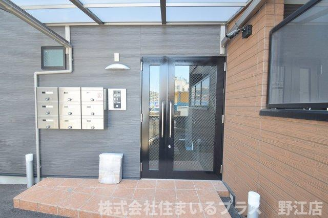 ＧＭヒルズ今津北Ｂ棟のエントランス