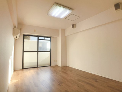 【居間・リビング】 | ハートイン白砂町W棟【名古屋市賃貸・全戸角部屋】