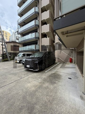 ミオカステーロ横濱鶴見の駐車場