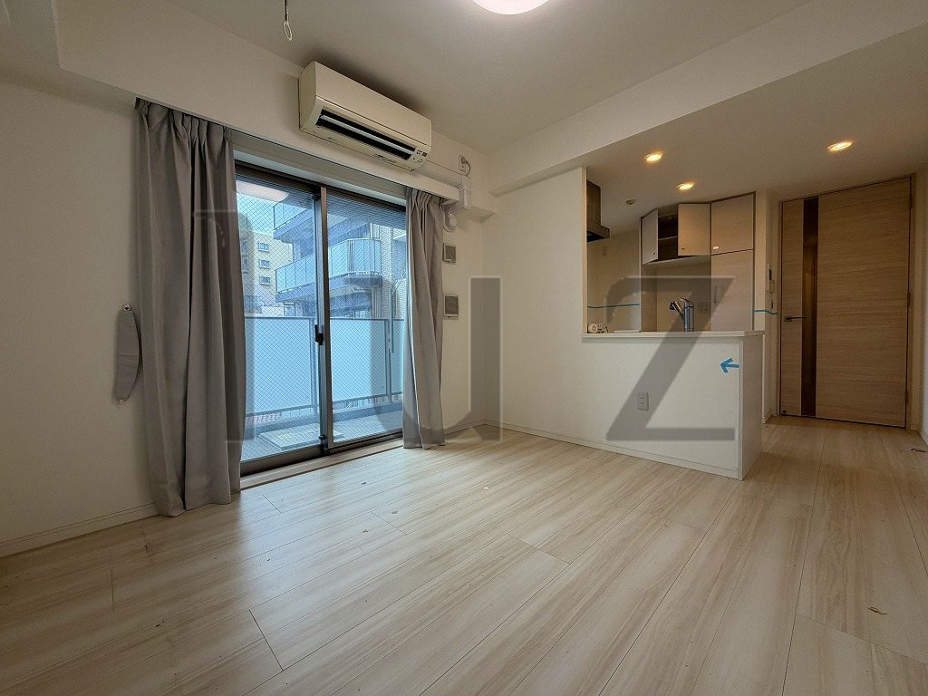ミオカステーロ横濱鶴見の居間・リビング