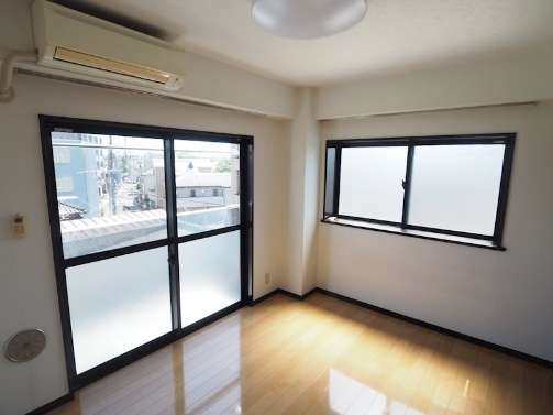 角部屋につき日当たり良好です