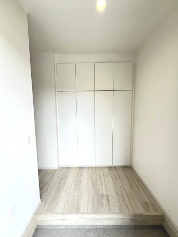 【玄関】 | 糟屋郡篠栗町和田4丁目5期　2号棟（全2棟）【仲介手数料無料・0円】 | 現地写真。