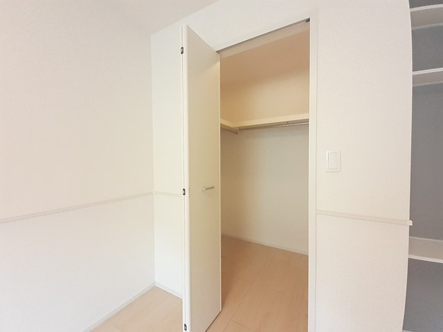 クレア・ルースの収納