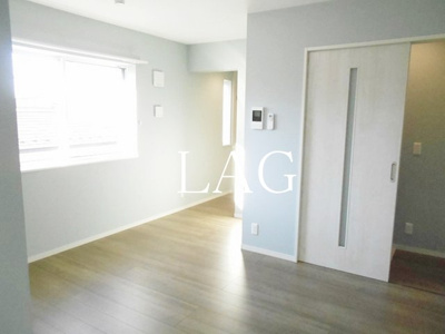 【居間・リビング】 | キャピタル・ヴィラ | 洋室のお部屋です。