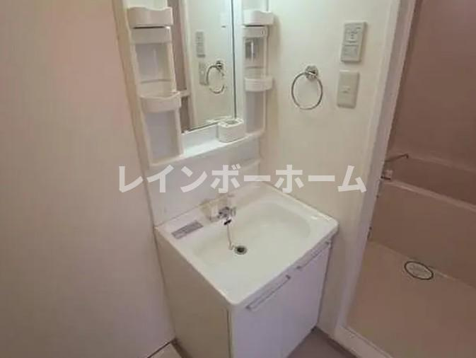 レジデンス錦糸町の独立洗面台|※別部屋参照写真となります。