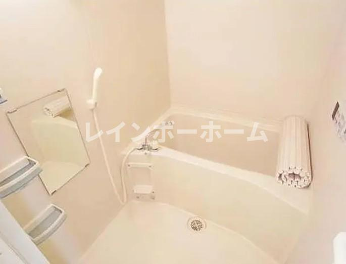 レジデンス錦糸町の浴室|※別部屋参照写真となります。