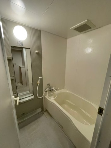 フォレスト9　名古屋市賃貸　仲介手数料無料の浴室