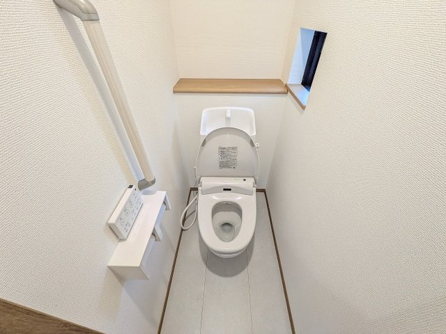 八王子市　中野町　新築一戸建て　１０期のトイレ|～暖房温水洗浄機能付きトイレ　冬場は特に嬉しい機能ですね～