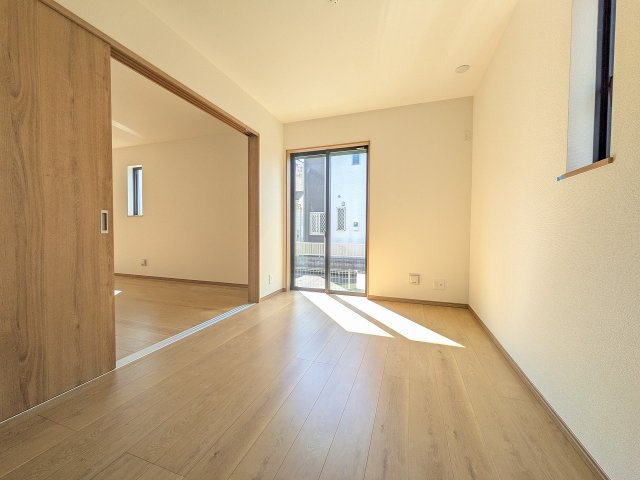 八王子市　中野町　新築一戸建て　１０期の洋室|～リビングに隣接している5.15帖の洋室です～