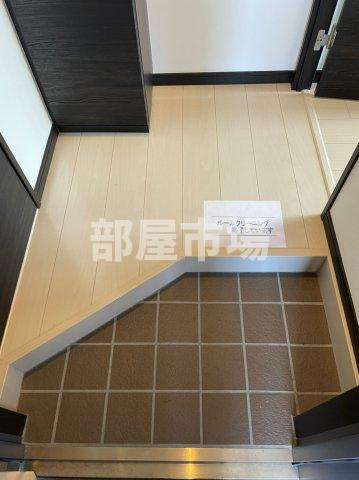 AQUAS Will 浅草の玄関