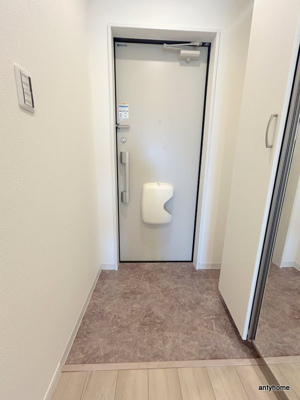 ココングランジュール吹田垂水町　仲介手数料無料の玄関