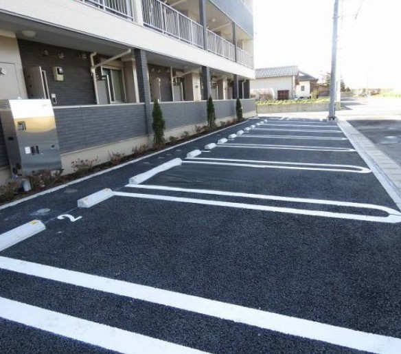 エクシードきよしが丘【仲介手数料：50％OFF】対象物件！の駐車場|駐車場があります