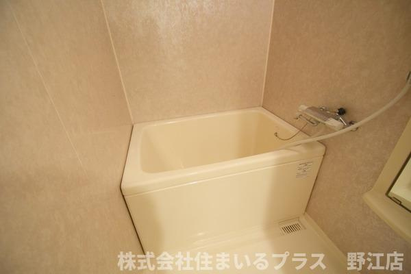 オルゴグラート鶴見の浴室