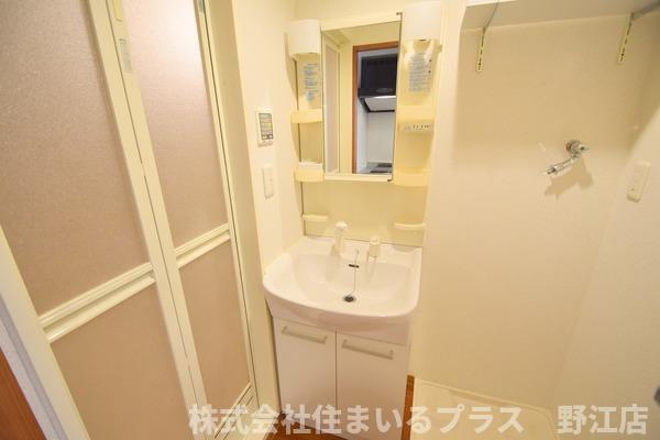オルゴグラート鶴見の洗面所