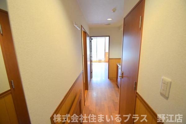 オルゴグラート鶴見の玄関