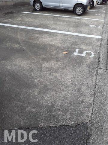 ラフォーレの駐車場