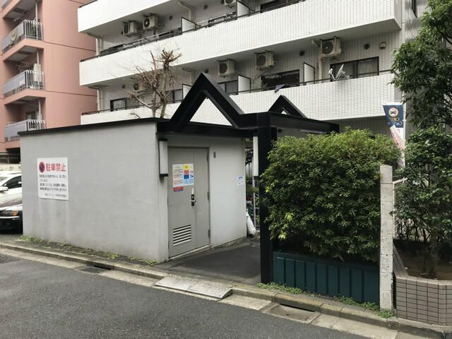 藤和シティコープ早稲田のエントランス