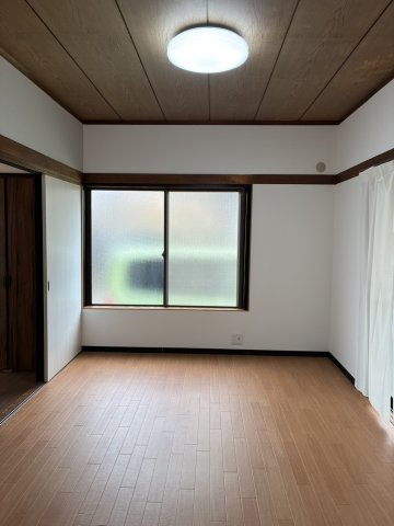河渡３丁目戸建の居間・リビング