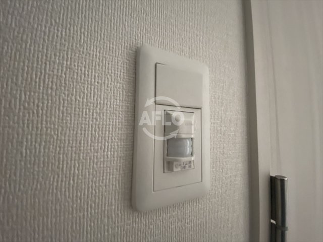 プレサンス上町台クレストのその他|プレサンス上町台クレスト　人感センサーライト