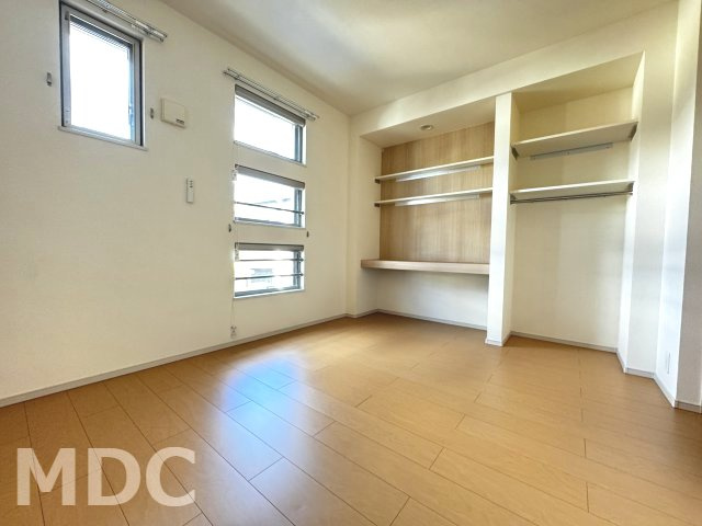 徳島市津田本町５丁目のアパートの洋室