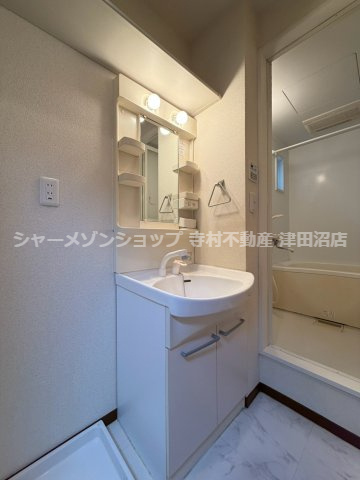 メゾンカトレアの独立洗面台