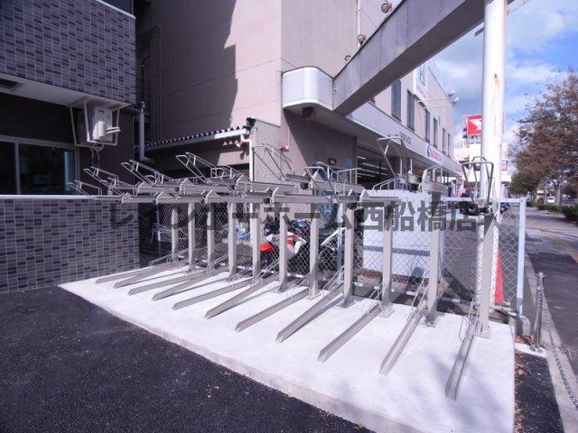 朱雀楼 東京の駐車場