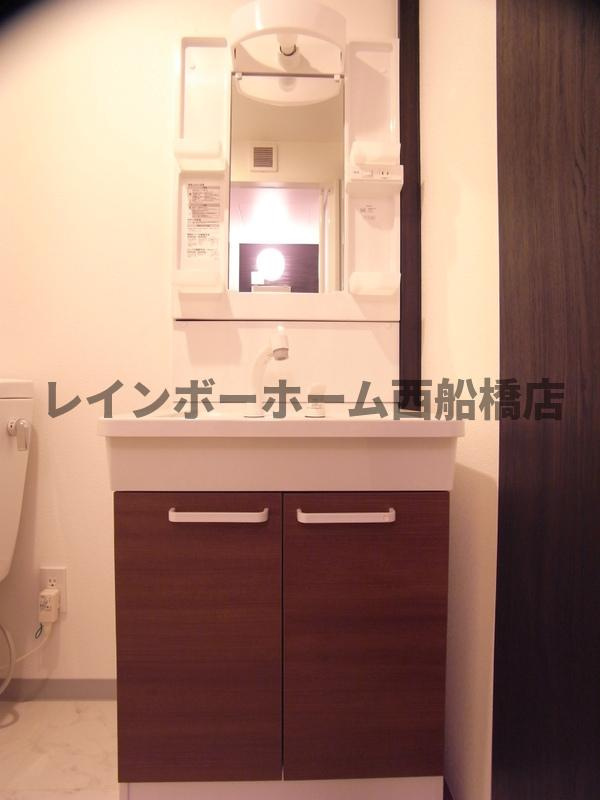 朱雀楼 東京の独立洗面台