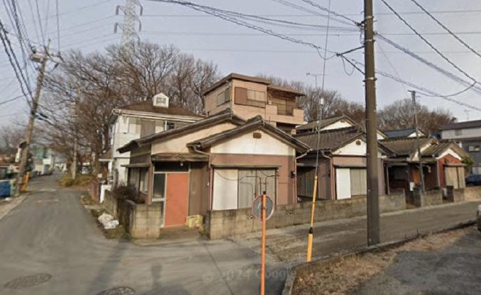 敷地面積87.2坪　売地　川越市今福の外観|現況上物有：解体更地渡し可能(更地にてお引渡しいたします）
角地！北西側4ｍ公道、南西側4ｍ公道(位置指定道路）使い勝手が良いです♪