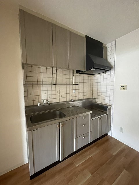 尼崎市食満７丁目の賃貸マンションのキッチン