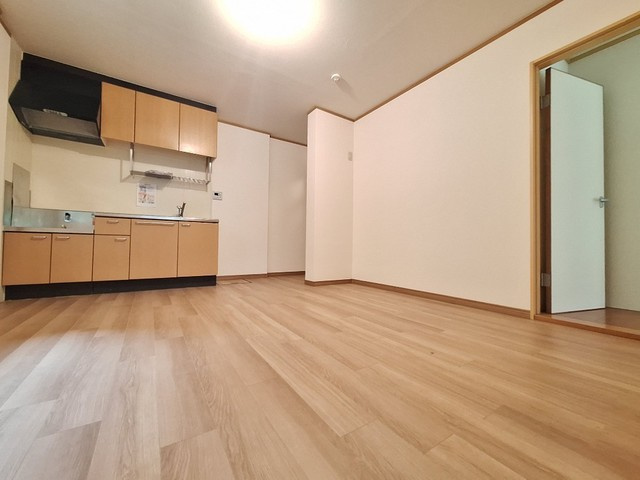 メゾンＡＳＵＫＡの居間・リビング|★きれいなフローリングのお部屋★