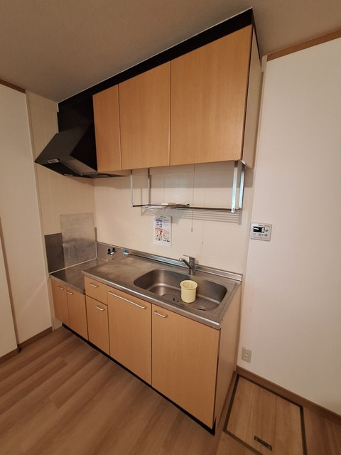 メゾンＡＳＵＫＡのキッチン|★ガスコンロ設置可　広めのキッチン★