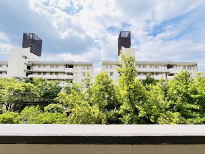 【展望】 | 東大路高野第3住宅21棟 | バルコニーからの眺望。開放感があり心地よい風が吹き抜けます。