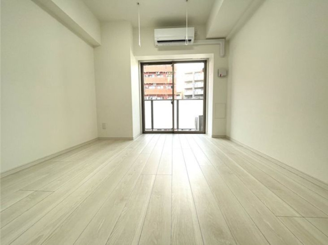 【居間・リビング】ディアレイシャス横浜吉野町