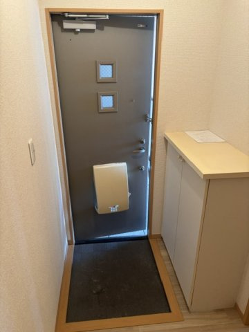 ヒルズ篠山の玄関