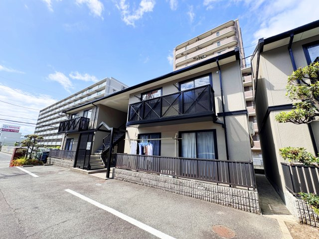 ラルジュ瀬戸　A棟