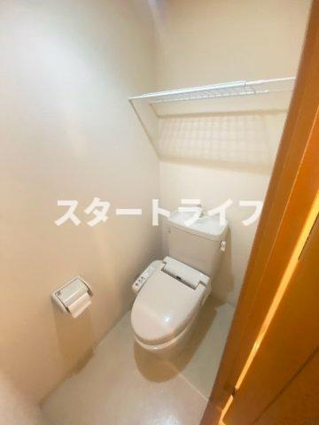 大阪市淀川区西三国３丁目の賃貸マンションのトイレ