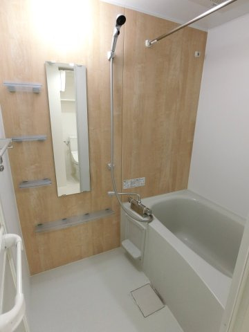 PARK RESIDENCE 西新宿の浴室|ゆったり過ごせるお風呂です