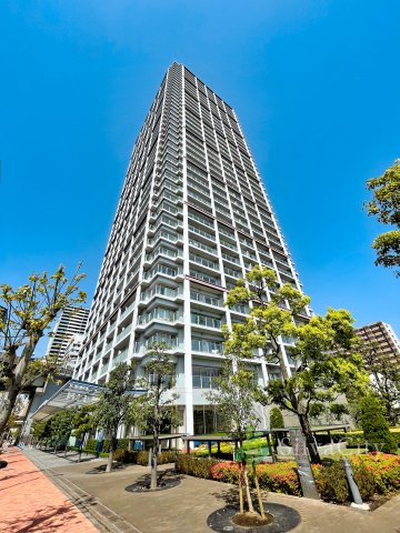 ベイクレストタワーの外観|総戸数585戸・地上40階建の「ベイクレストタワー」
品川・港南エリアの都市生活を支える、大規模タワーレジデンスです。